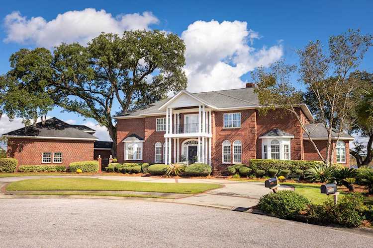 1304 Waxwing Way Hanahan, SC 29410
