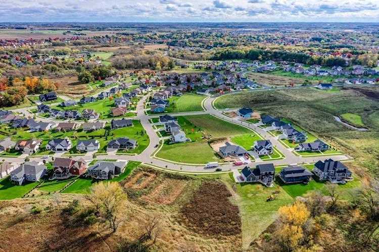 L213 Autumn Blaze Tr Deforest, WI 53532