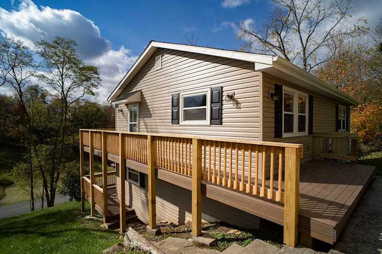 17 Maple St Union, WV 24983