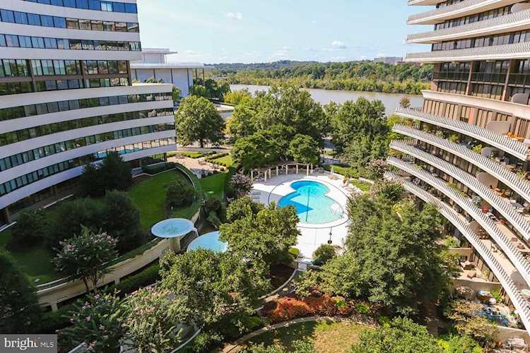 700 New Hampshire Ave Washington, DC 20037