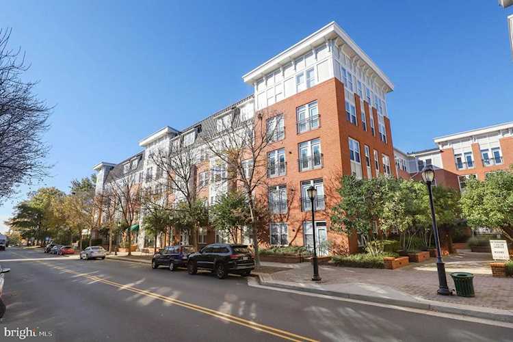 2665 Prosperity Ave #129 Fairfax, VA 22031