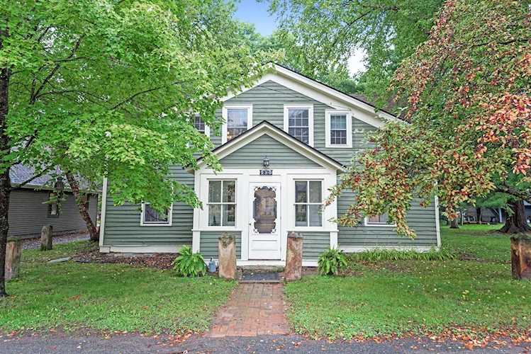 230 6th Street Marine On Saint Croix, MN 55047