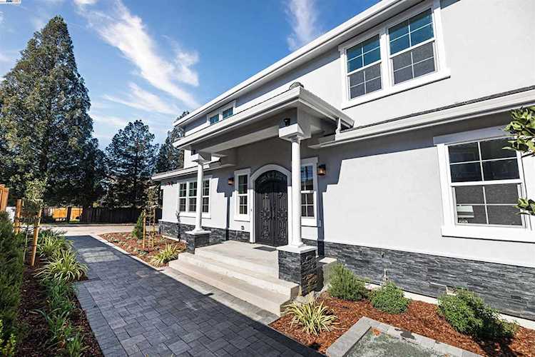 1926 Highland Blvd Hayward, CA 94542
