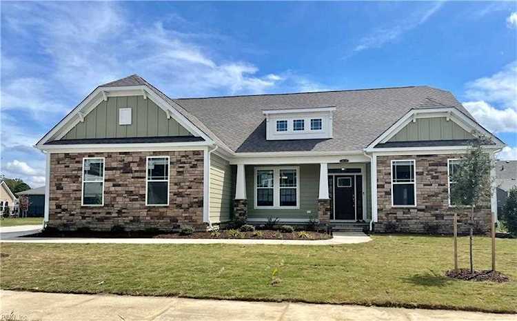 3024 Kingsfield Dr Virginia Beach, VA 23456