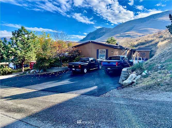 210 E Franklin St Chelan, WA 98816