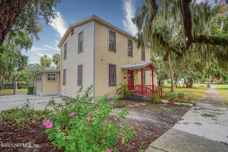 112 Main St Palatka, FL 32177