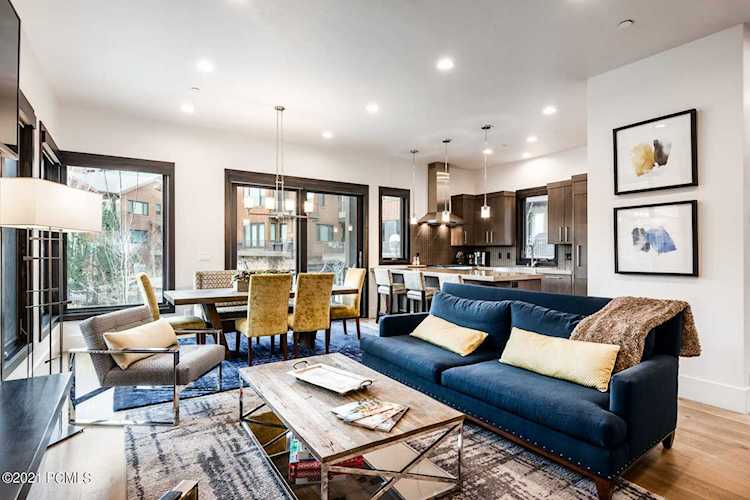 4264 Willow Draw Rd Park City, UT 84098