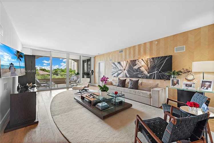 739 Crandon Blvd #PH1 Key Biscayne, FL 33149