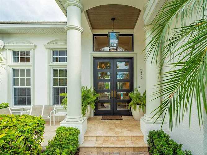 525 Bird Key Dr Sarasota, FL 34236