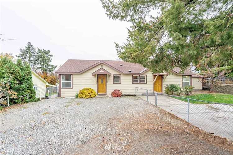 621 N Markeson St Chelan, WA 98816