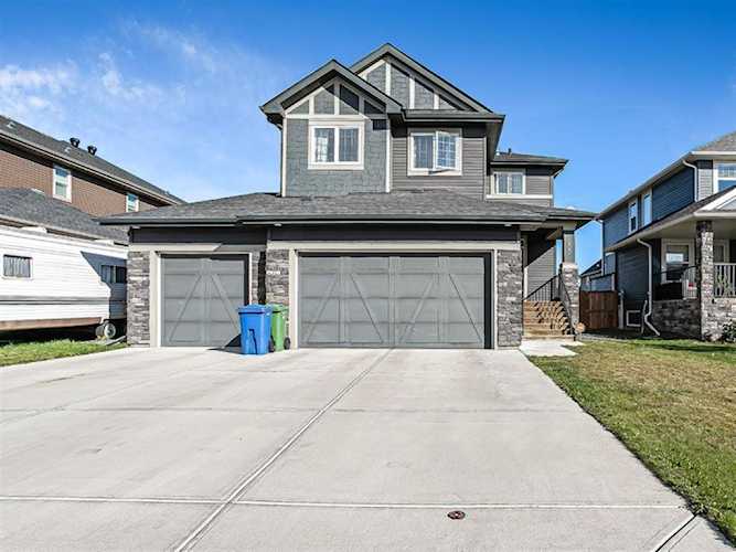 203 Boulder Creek Bay SE Langdon, AB T0J 1X3