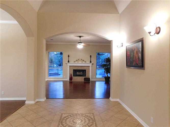 22225 Oban DR Spicewood, TX 78669