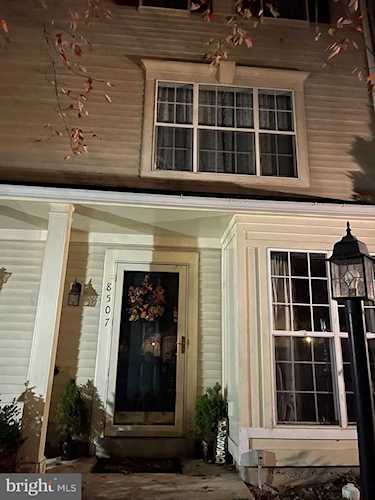 8507 Coronation Ln Bristow, VA 20136