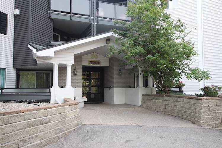 30 Sierra Morena Mews SW #120 Calgary, AB T3H 3K7