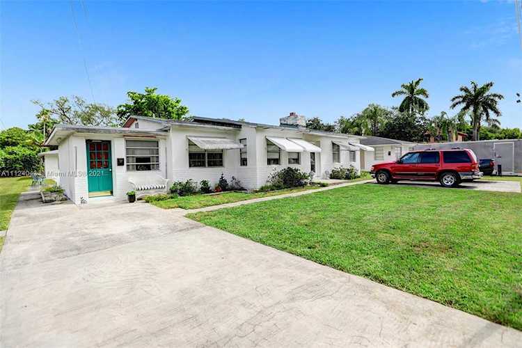 53 NE 16th Pl Fort Lauderdale, FL 33305