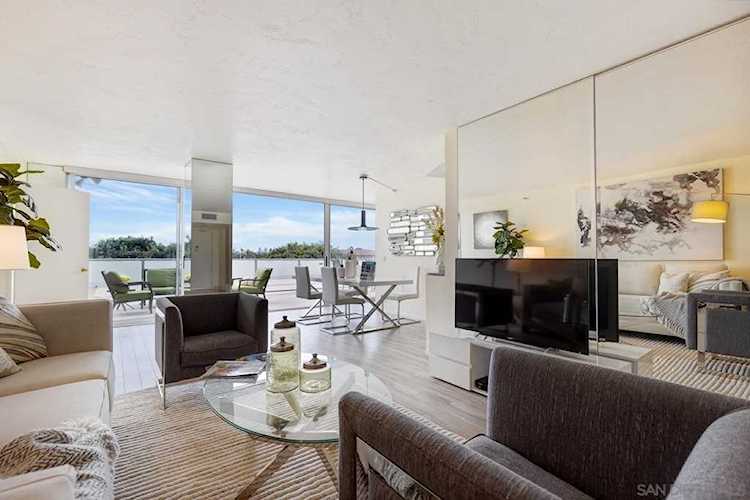 1820 Avenida Del Mundo #108 Coronado, CA 92118