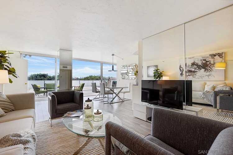 1820 Avenida Del Mundo #108 Coronado, CA 92118