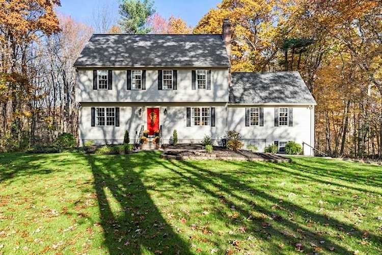 777 NW Main St Douglas, MA 01516