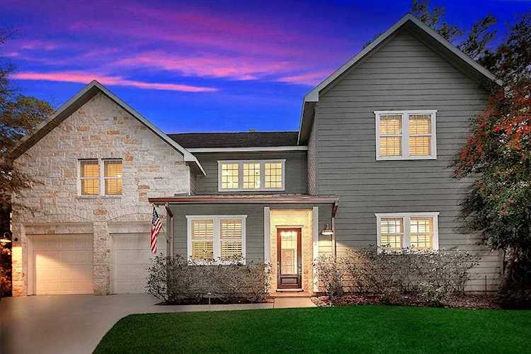2 Lazy Ln The Woodlands, TX 77380