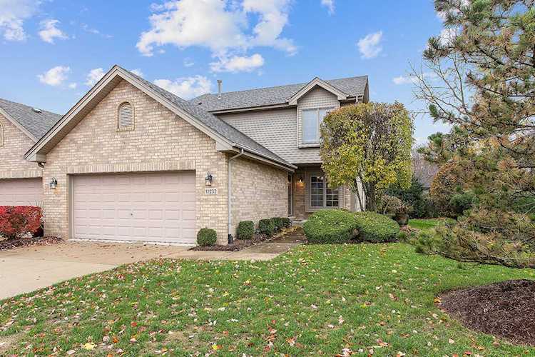 12232 Sumner St Lemont, IL 60439