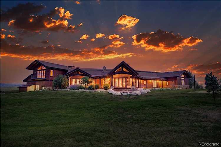 30355 Triple B Ln Steamboat Springs, CO 80487