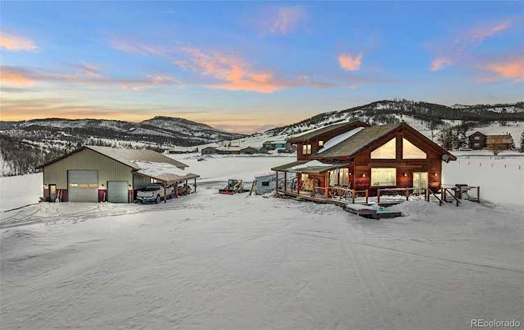 48225 Flora Ct Steamboat Springs, CO 80487