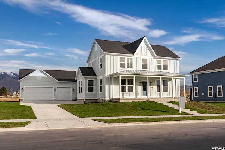245 S Summer Breeze Ln W Layton, UT 84041