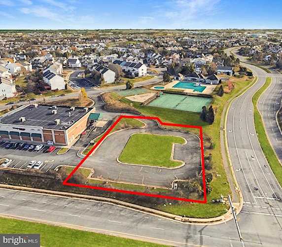 20331 Susan Leslie Dr Ashburn, VA 20147