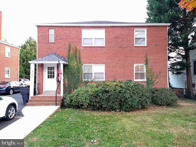 2404 3rd St Arlington, VA 22201