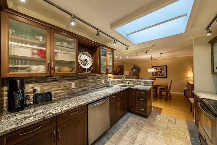 1580 Springfield Road #205 Kelowna, BC V1Y5V4