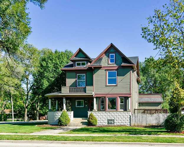 207 Center Rd Frankfort, IL 60423