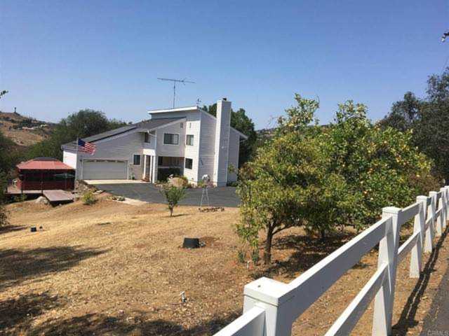 3460 Fairview Vista, CA 92084