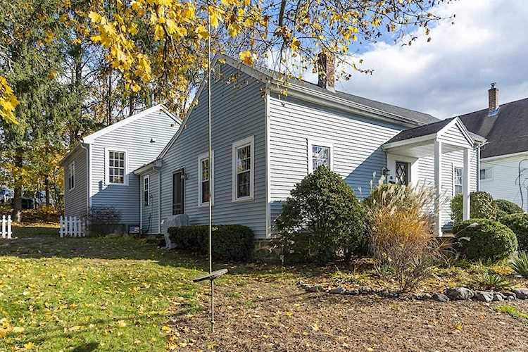 6 Perham St Chelmsford, MA 01824