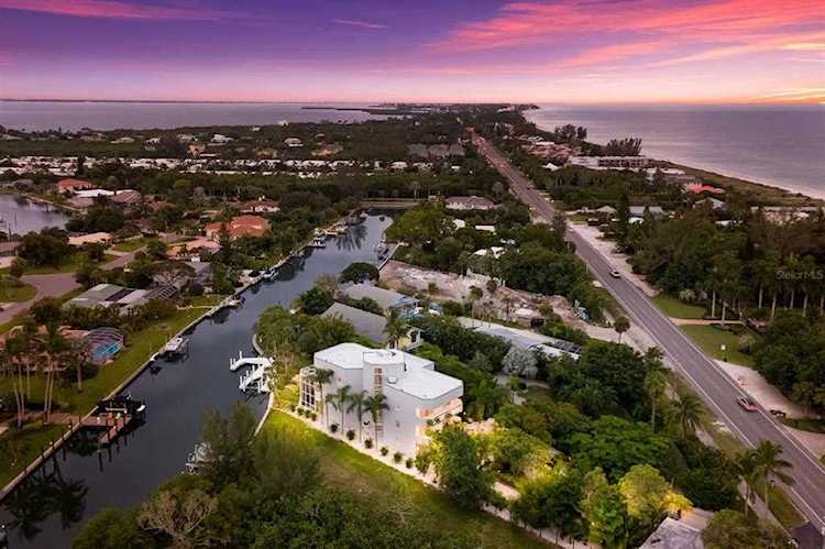 5940 Gulf of Mexico Dr Longboat Key, FL 34228
