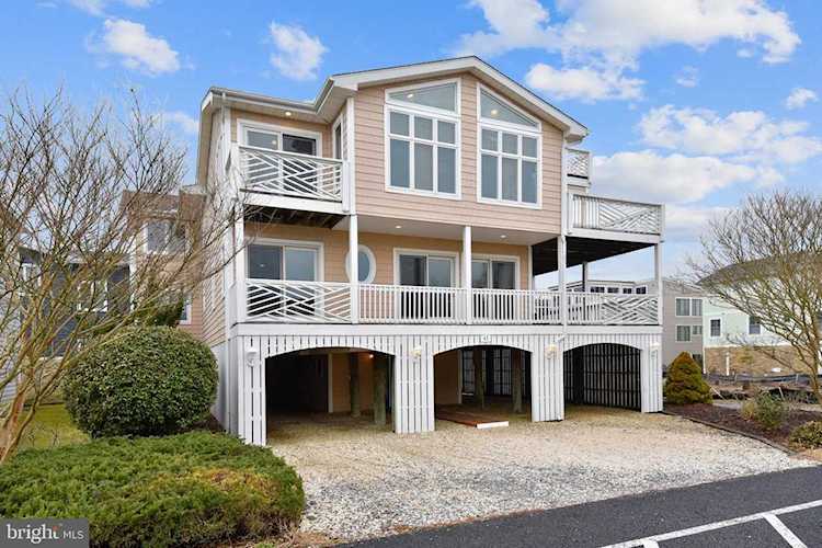 43 S Atlantic Ave Bethany Beach, DE 19930