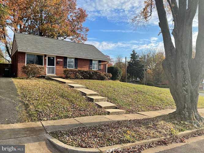 7405 Storm Ct Falls Church, VA 22043