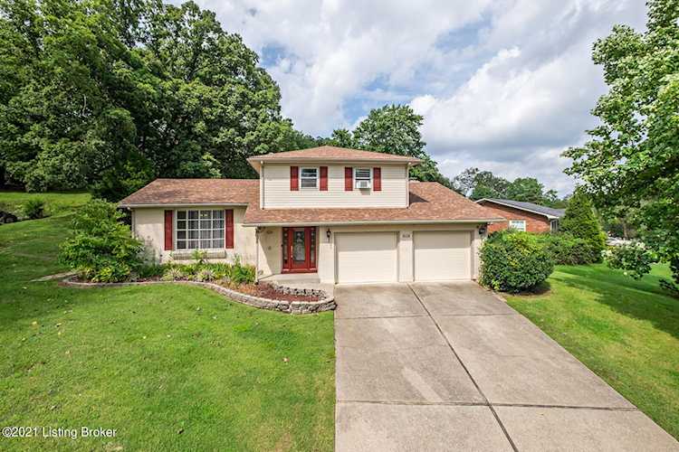9205 Windsor Park Dr Louisville, KY 40272
