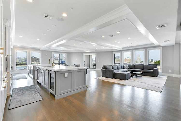 377 West 1st St #9 Boston, MA 02127