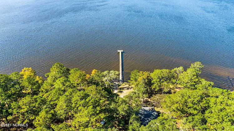 5068 Creek Pointe Road New Bern, NC 28560