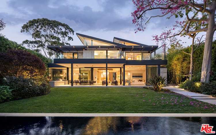 814 Toulon Dr Pacific Palisades, CA 90272