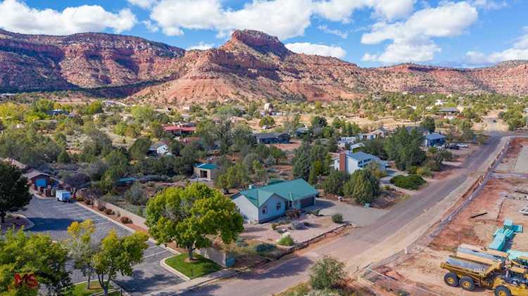 1394 S Vermillion Dr Kanab, UT 84741