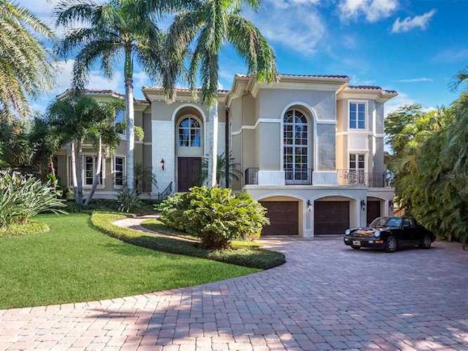 550 Harbor Point Rd Longboat Key, FL 34228