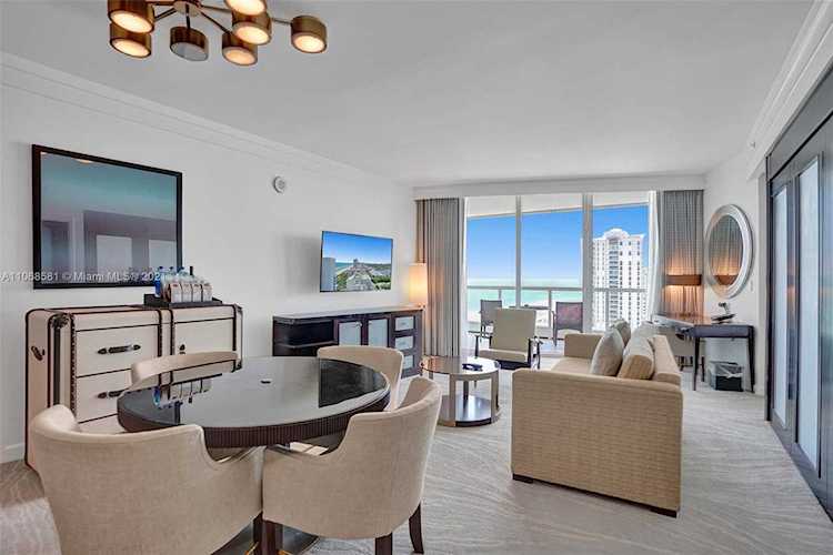 4391 Collins Ave #1817 Miami Beach, FL 33140
