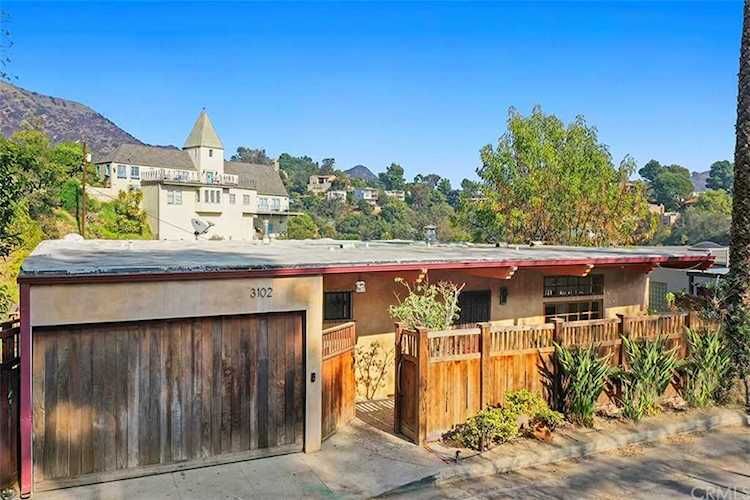 3102 Durand Dr Los Angeles, CA 90068