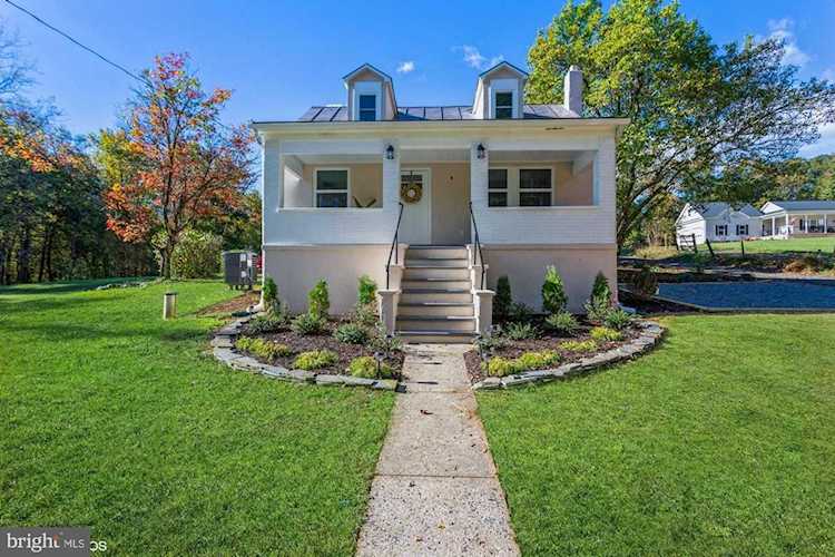 11044 C L Jackson Dr Culpeper, VA 22701