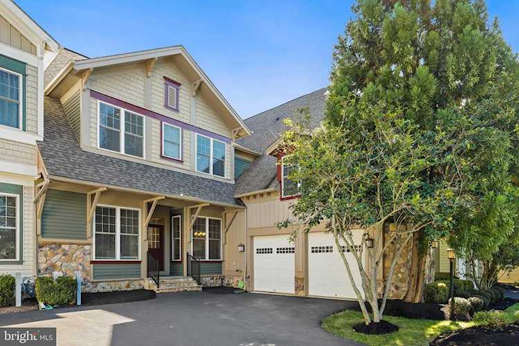 8305 Collier Ln Gainesville, VA 20155