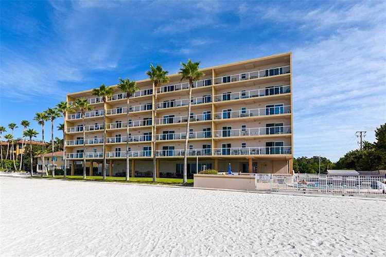 2721 Gulf of Mexico Dr #301 Longboat Key, FL 34228