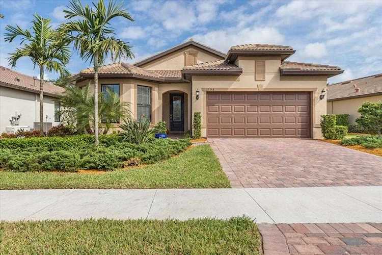 12358 Marsh Pointe Rd Sarasota, FL 34238