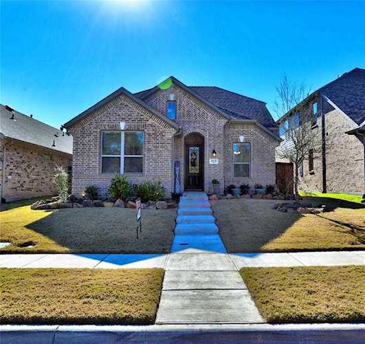 512 Gibbons Creek Trail Mckinney, TX 75071