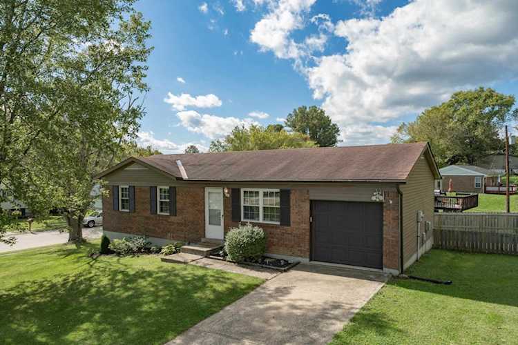 For Sale:$186,200, 1 Oakwood Ln Alexandria KY Photo 1